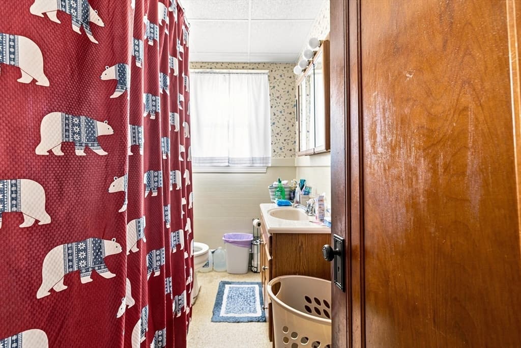 173 Kilburn St, Fall River MA 02724 photo 25