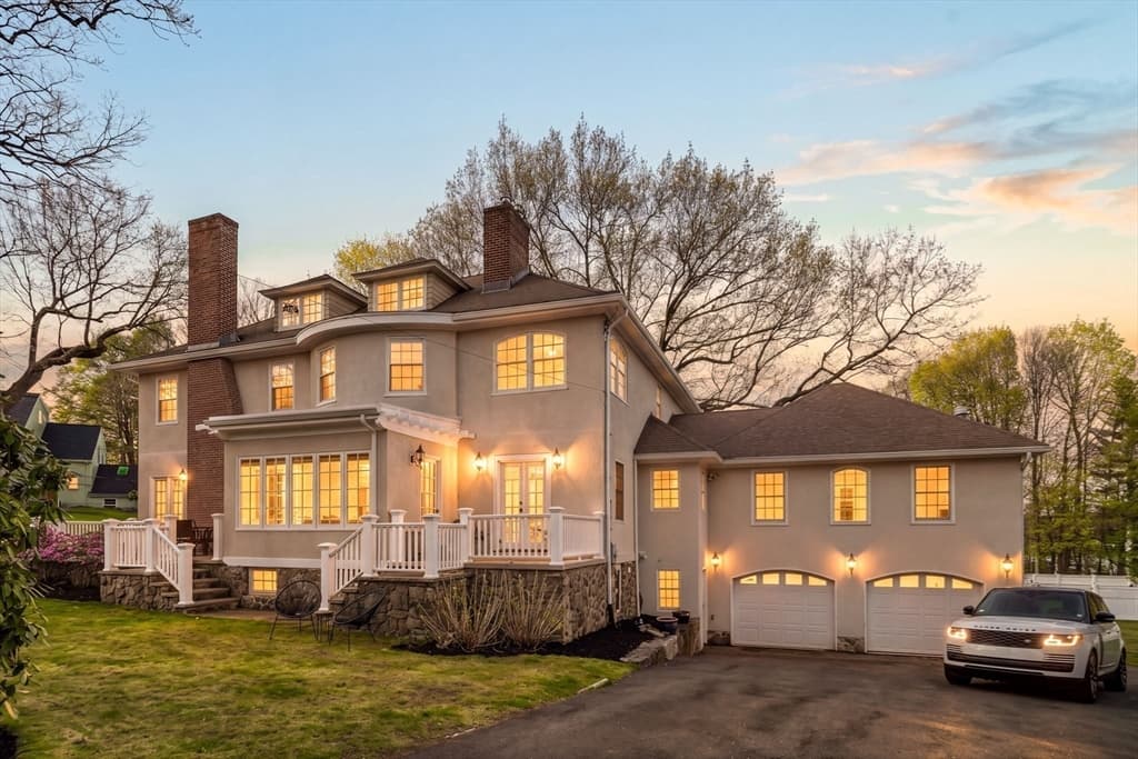 10 Rangeley Road, Winchester MA 01890