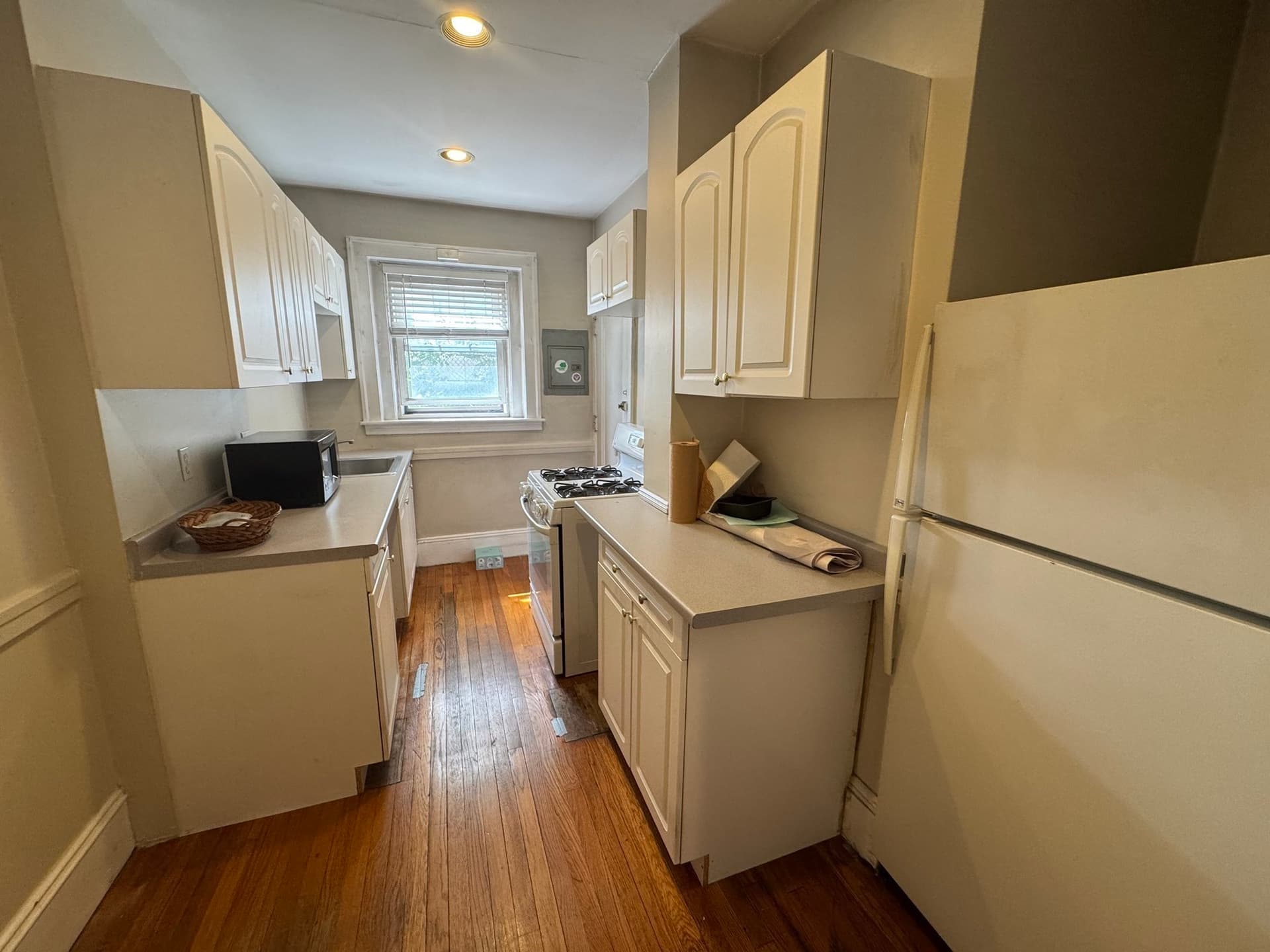 Condominium at 590 Washington St # 2, Brookline MA 02446, photo 10 of 14
