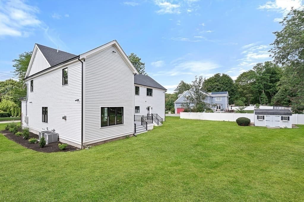 7 Hutchinson Road, Winchester MA 01890 photo 41