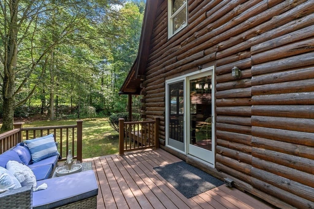 318 Circuit St, Hanover MA 02339 photo 27