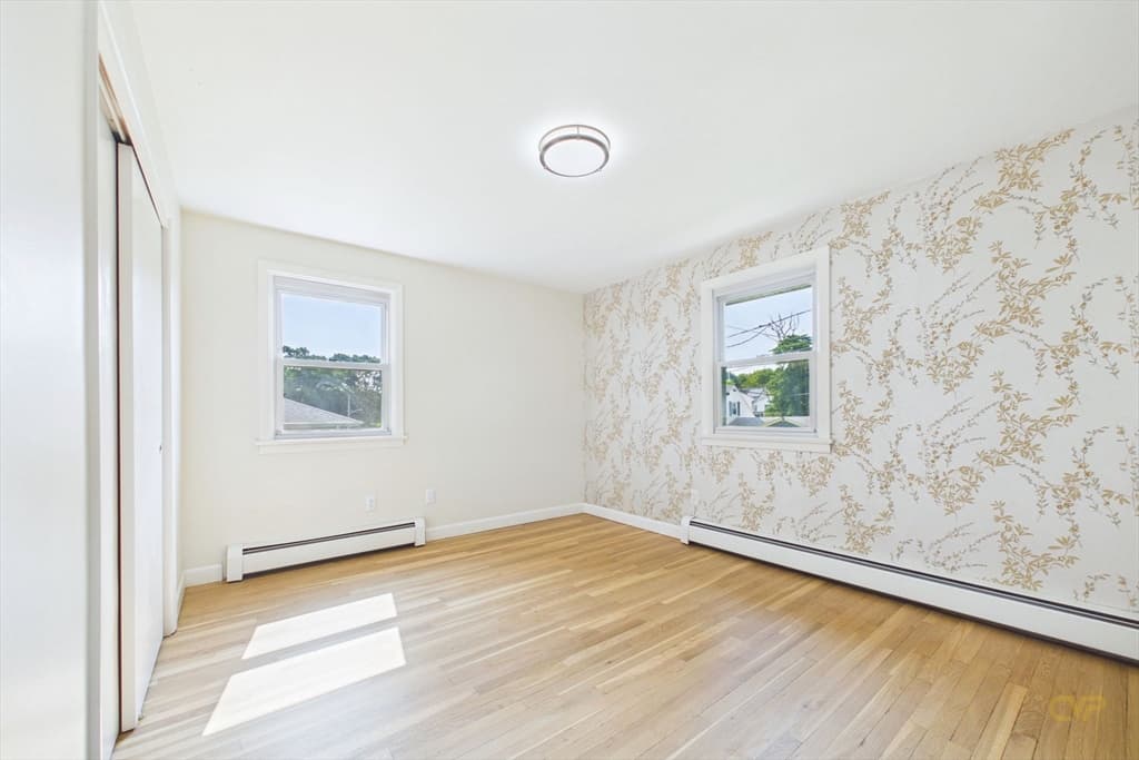 Single Family Residence at 206 Lafayette St, Fall River MA 02723, Fall River, photo 18 of 38