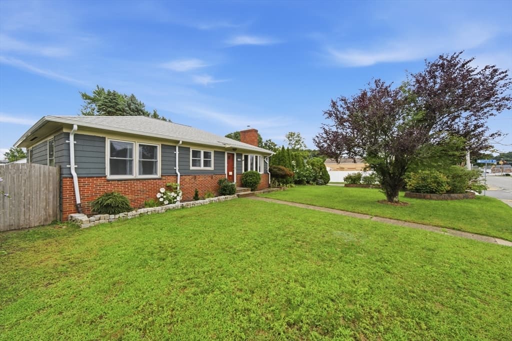 205 Central Ave, Seekonk MA 02771 photo 32