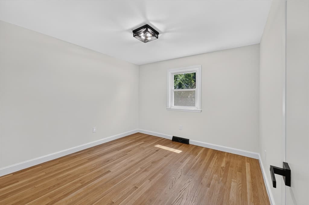 42 Bickford St, Lynn MA 01904 photo 22