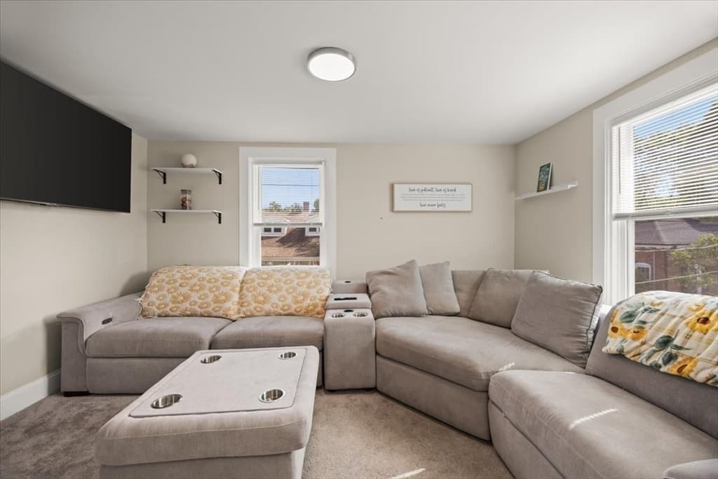 1381 Cohannet St, Taunton MA 02780 photo 7