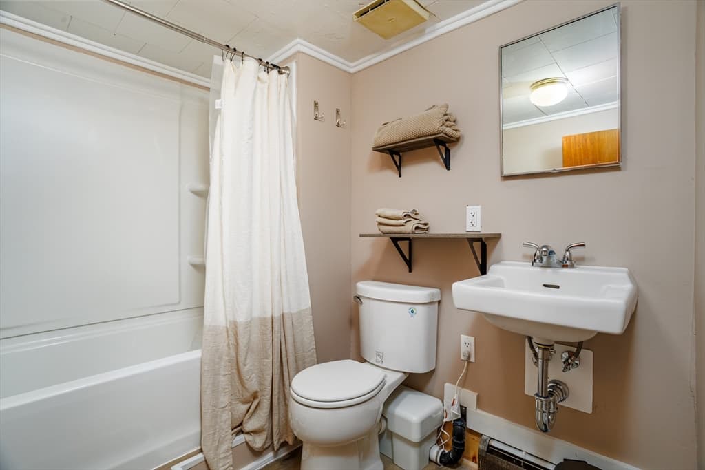 124 Highland Avenue, Athol MA 01331 photo 13