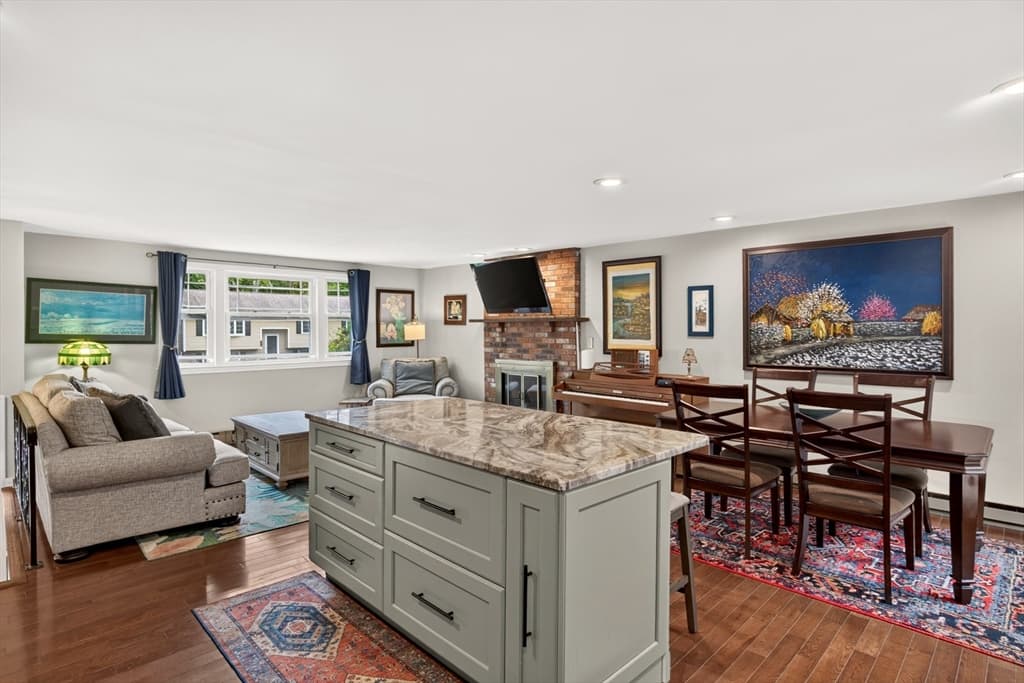 106 Tanglewood Dr, Falmouth MA 02536 photo 13