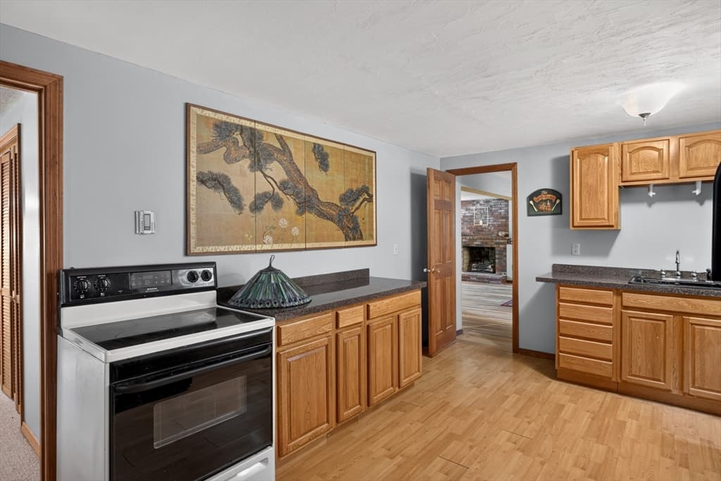 106 Tanglewood Dr, Falmouth MA 02536 photo 26