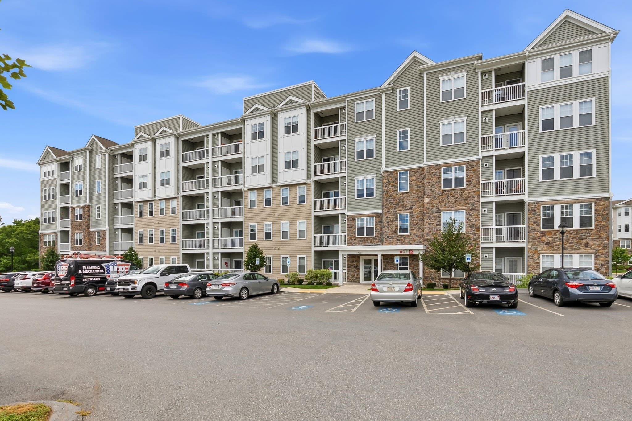 260 Martins Landing Way # 202, North Reading MA 01864