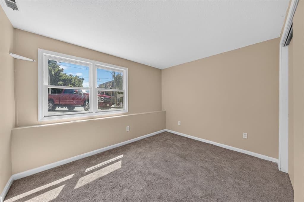 1261 Church St # 15, New Bedford MA 02745 photo 12