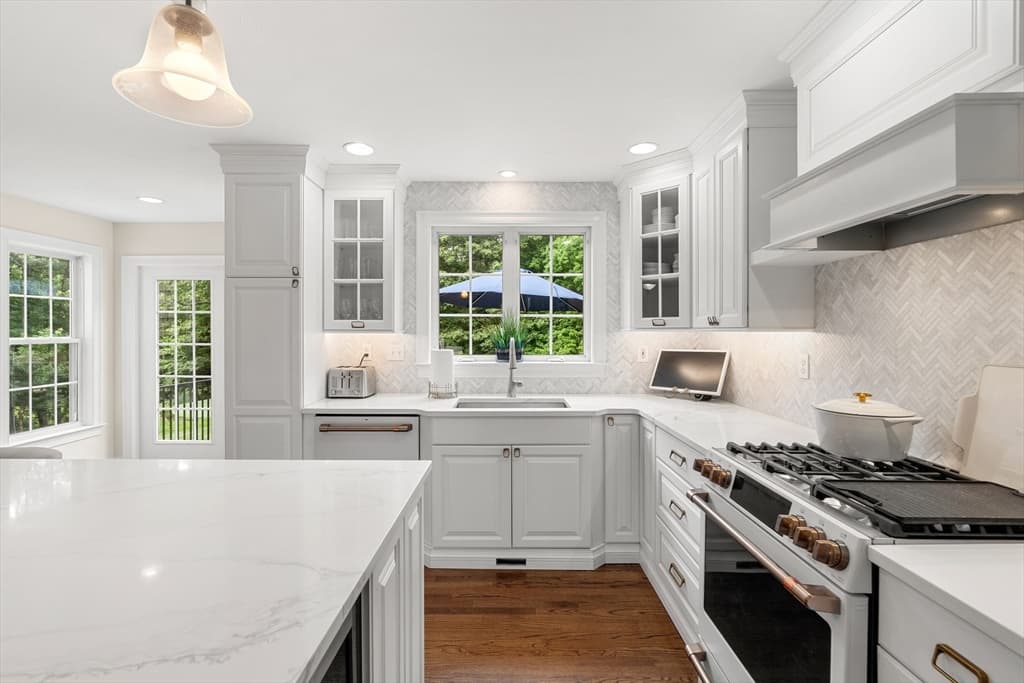 72 Alpine Way, Tyngsborough MA 01879 photo 9