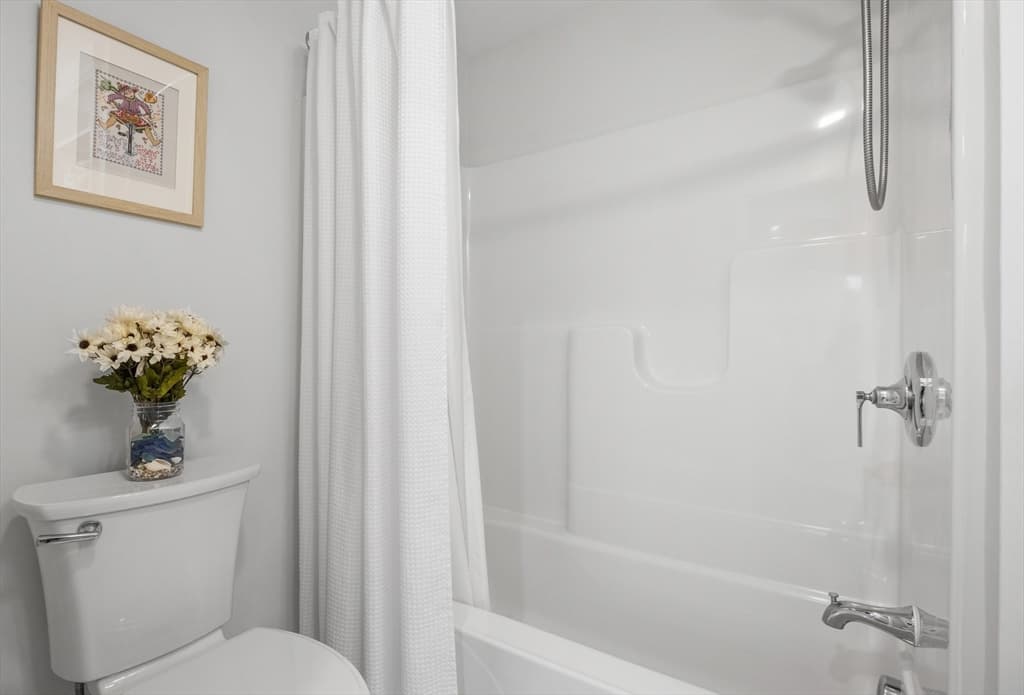 Condominium at 22 Ocean Walk Dr # 22, Plymouth MA 02360, Plymouth, photo 9 of 20
