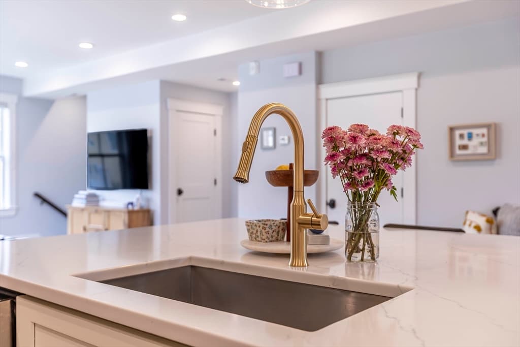 66 Fawndale Rd # 3, Boston MA 02131 photo 15