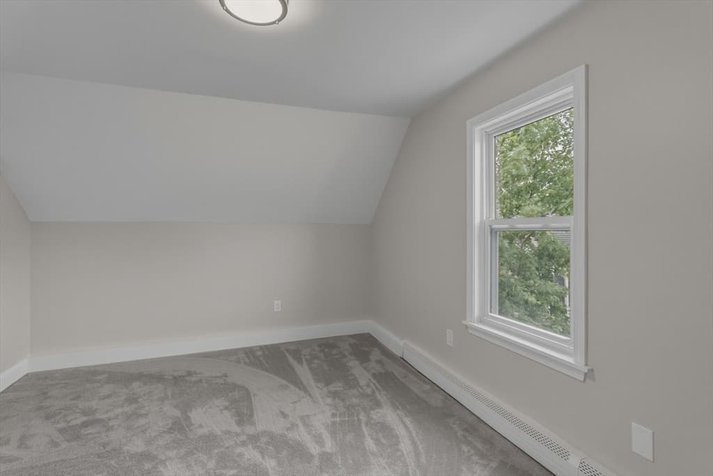 12 L St, Lowell MA 01850 photo 17