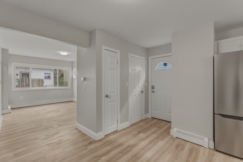 12 L St, Lowell MA 01850 photo 10