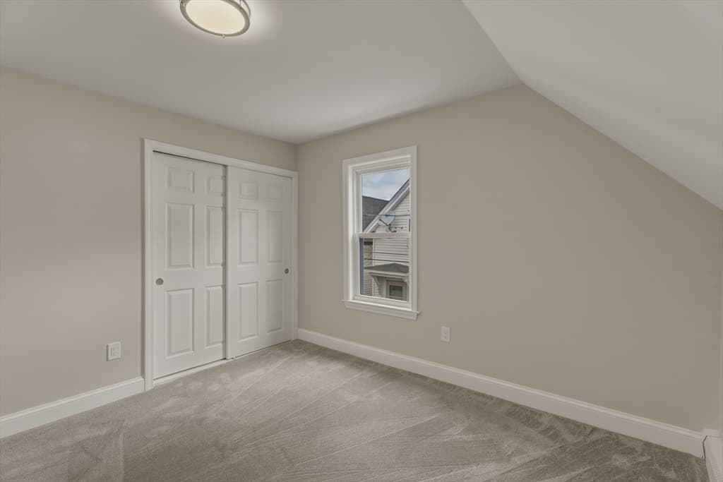 12 L St, Lowell MA 01850 photo 14