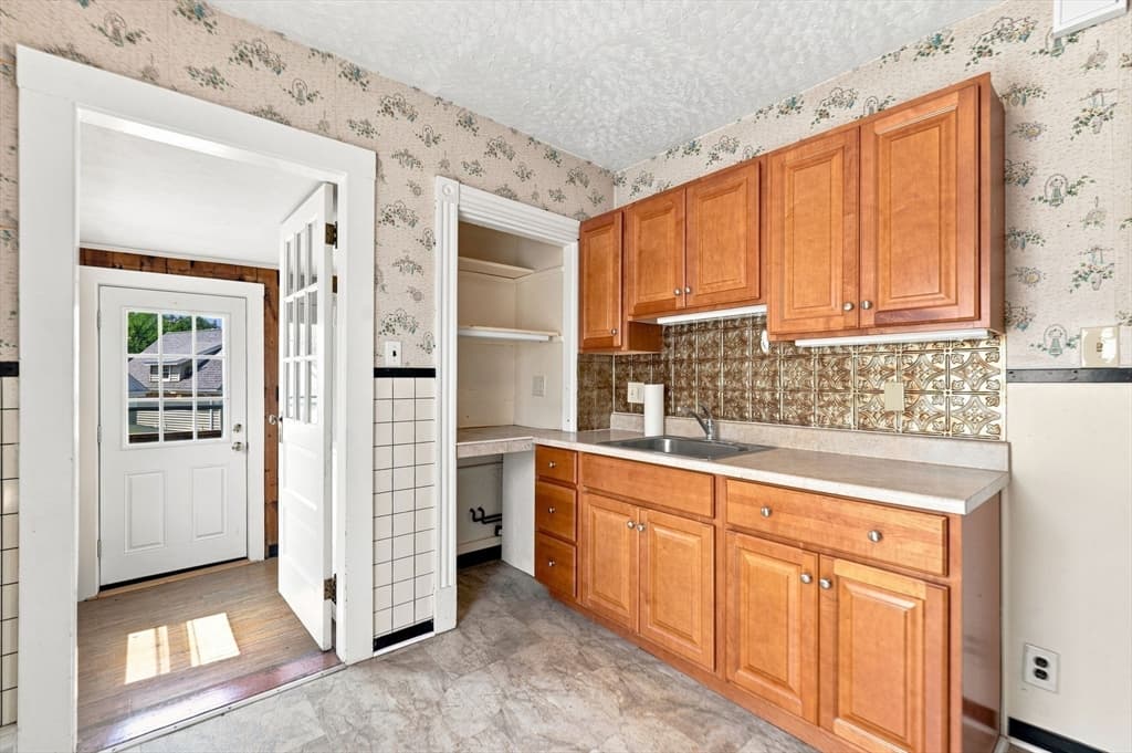 35 Birch St, Quincy MA 02171 photo 14