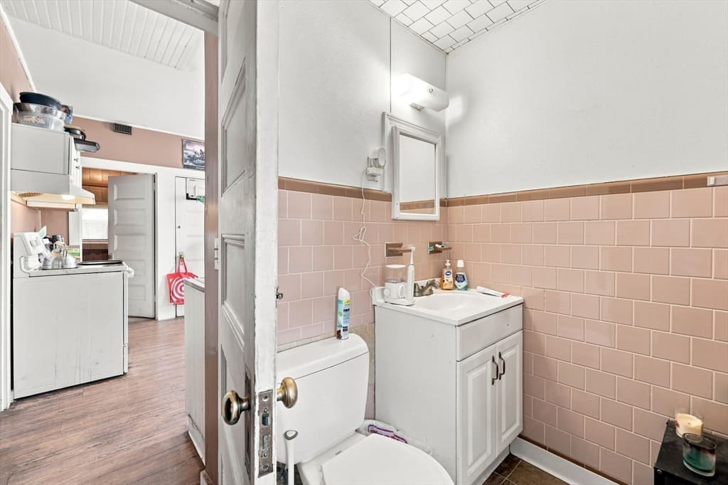 35 Birch St, Quincy MA 02171 photo 11