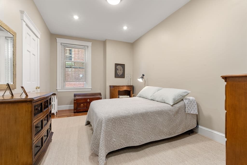 1272 Beacon Street # 2, Brookline MA 02446 photo 16