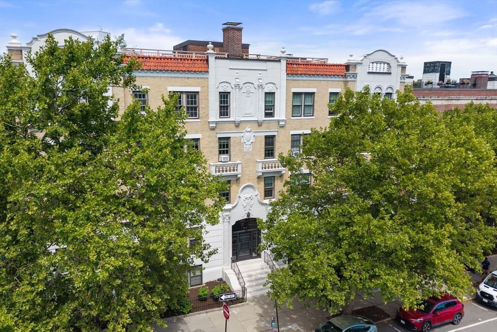 1272 Beacon Street # 2, Brookline MA 02446