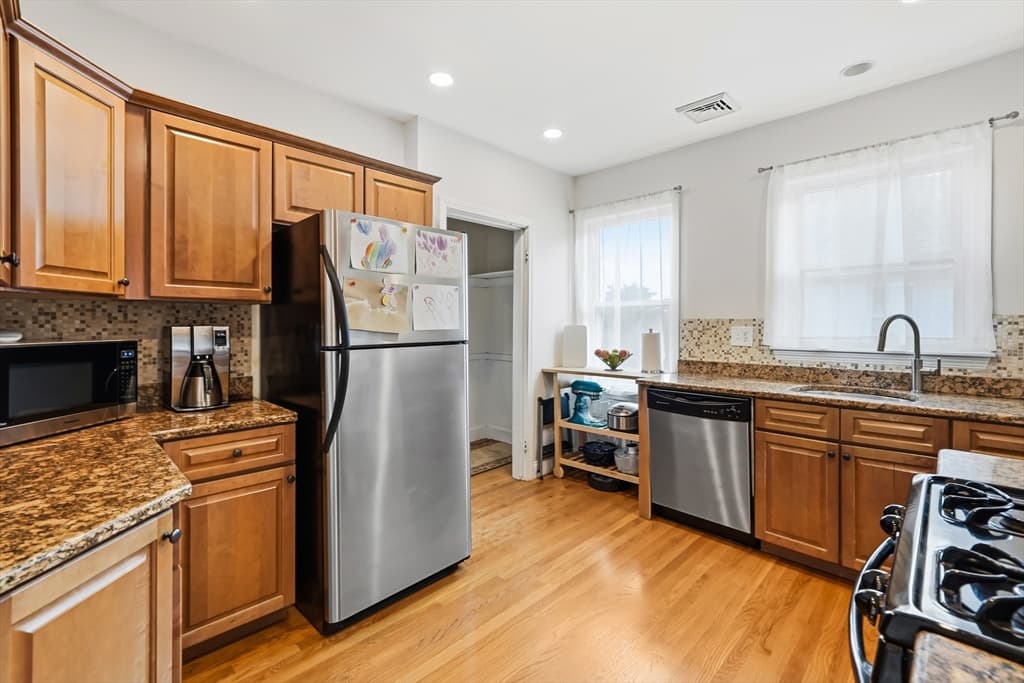 160 White St # 2, Belmont MA 02478 photo 7