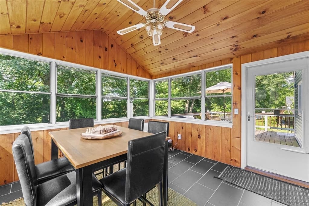 21 Fyrbeck Ave, Shrewsbury MA 01545 photo 11