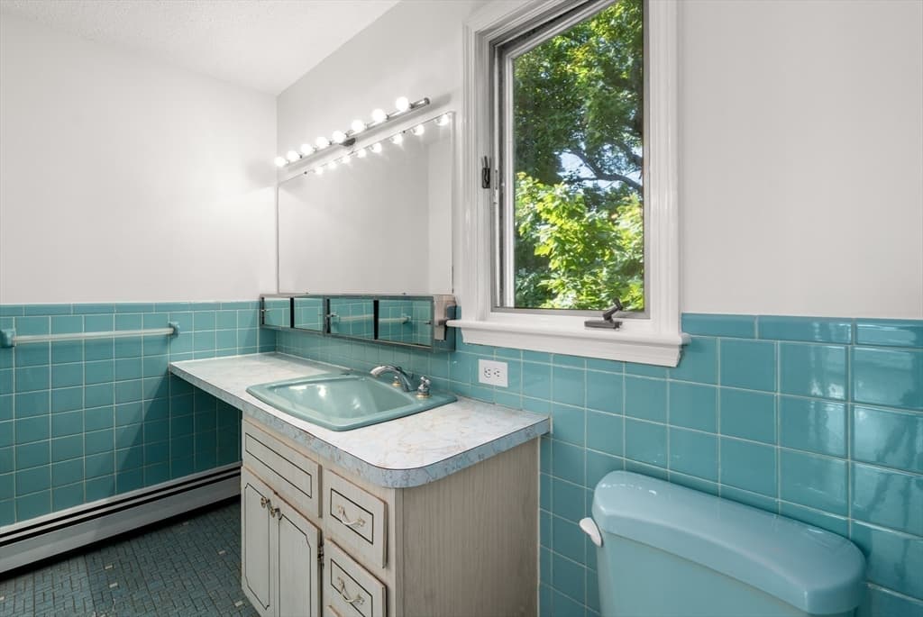 16 Douglas Road, Belmont MA 02478 photo 14