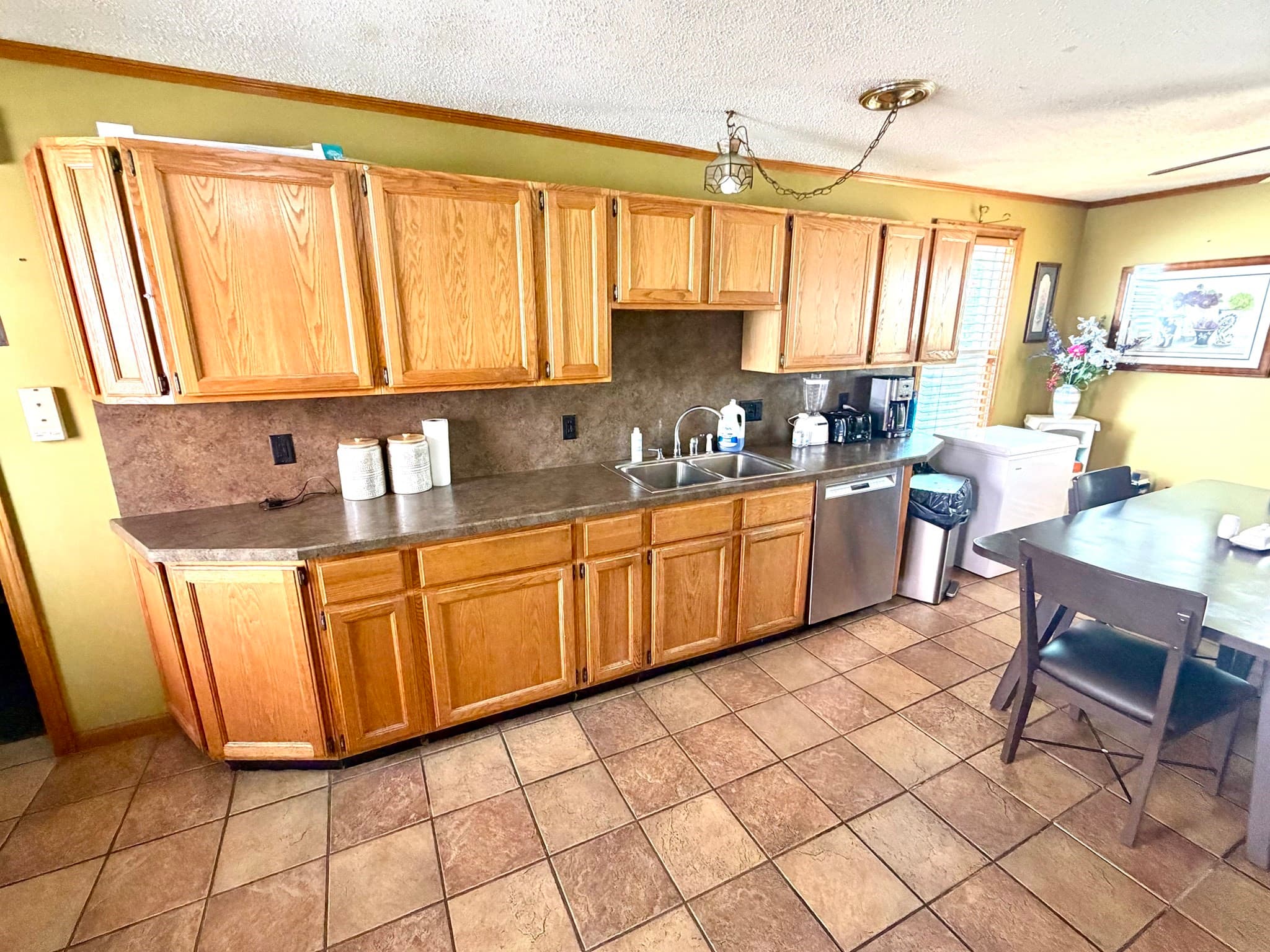 Single Family Residence at 87 Hamburg, Springfield MA 01107, Springfield, photo 6 of 15