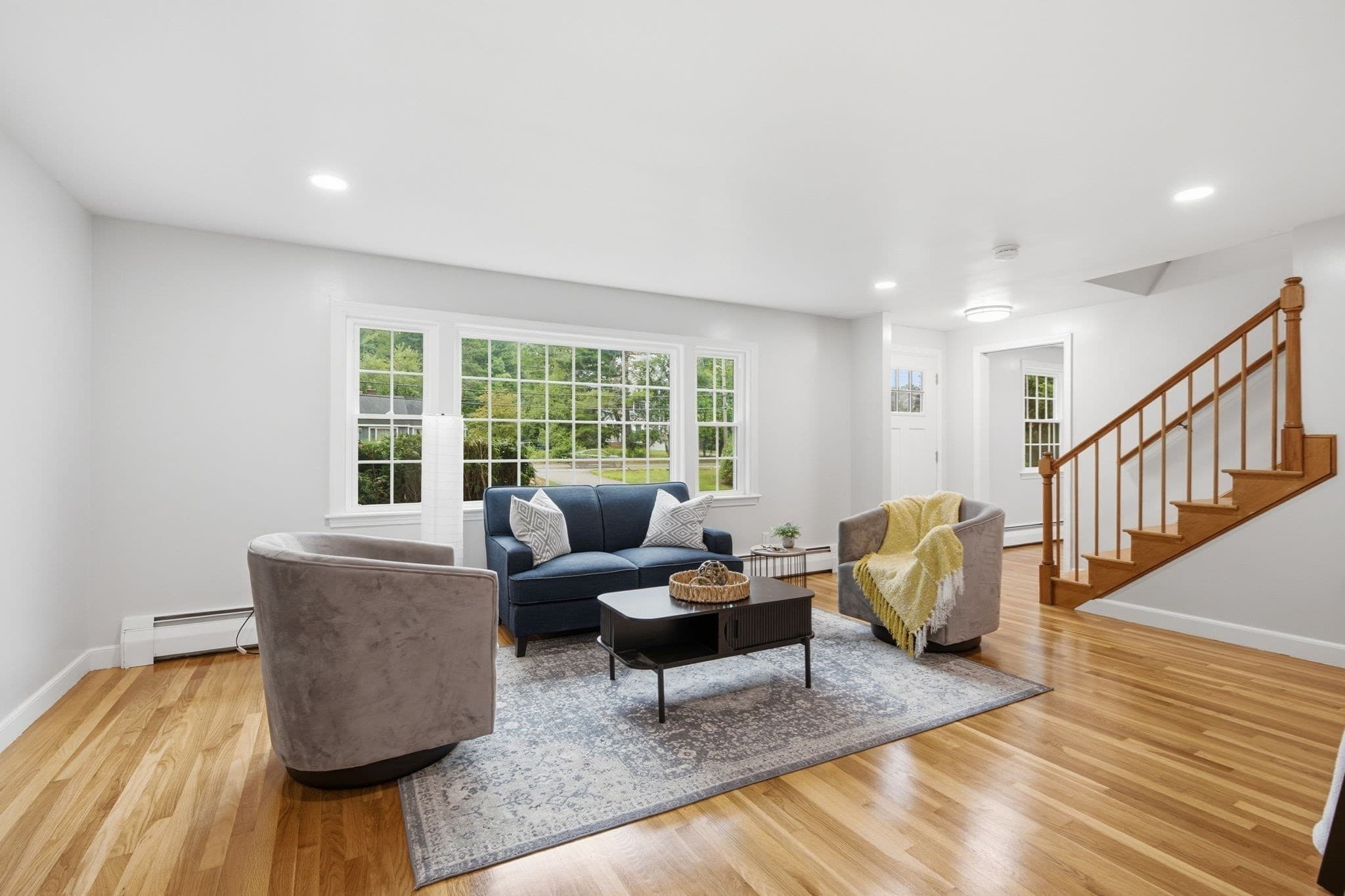 Single Family Residence at 299 Concord Rd, Bedford MA 01730, photo 4 of 38