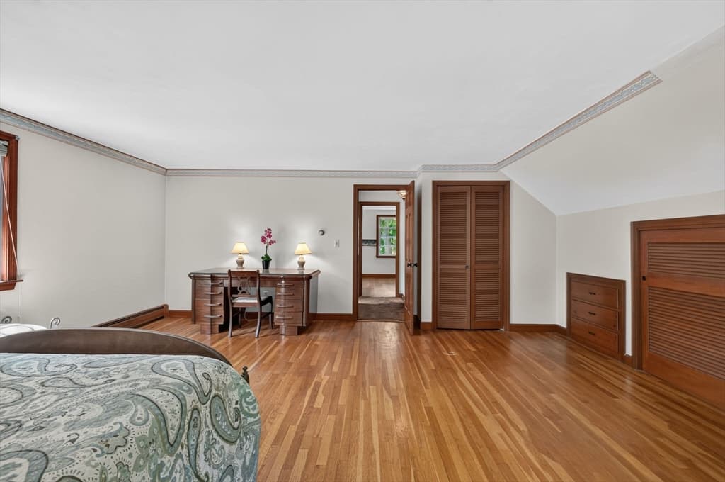 24 Railroad Ave, Taunton MA 02780 photo 17