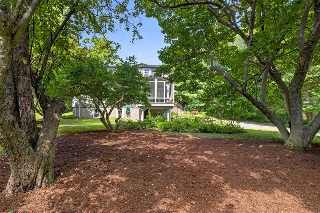 24 Railroad Ave, Taunton MA 02780 photo 34