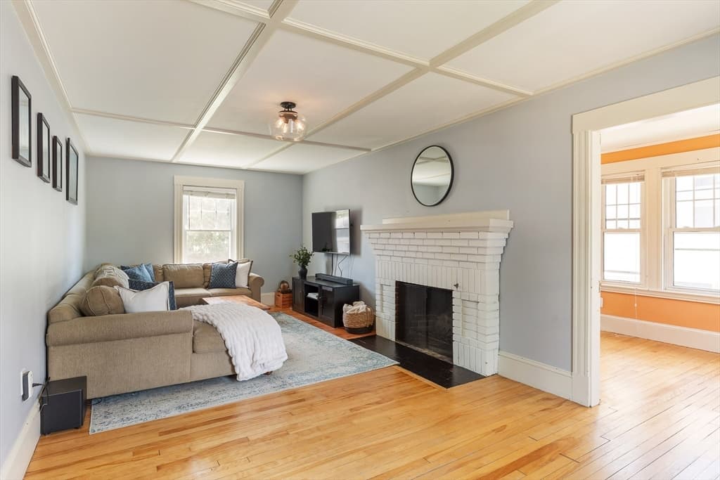 21 Trask St, Danvers MA 01923 photo 5