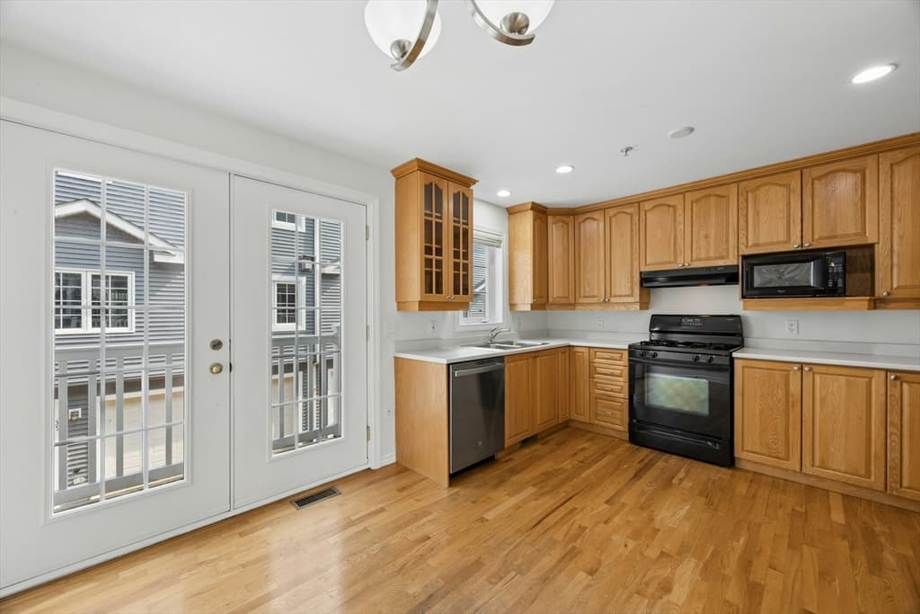 40 Myrtle Street # 3, Waltham MA 02453 photo 9