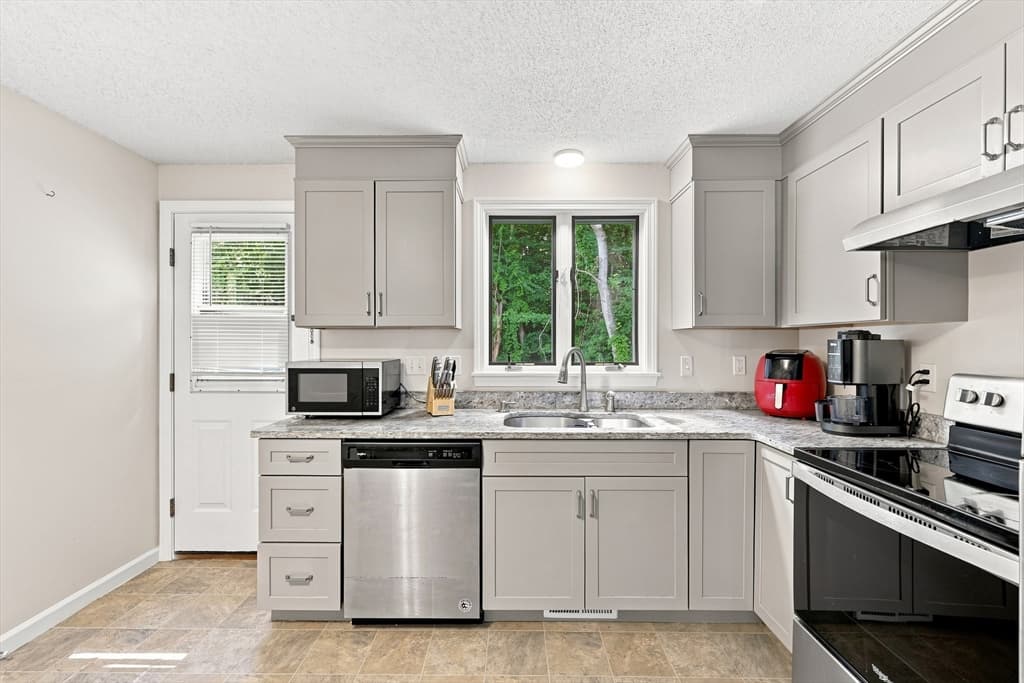 720 Russell Rd # C, Westfield MA 01085 photo 12