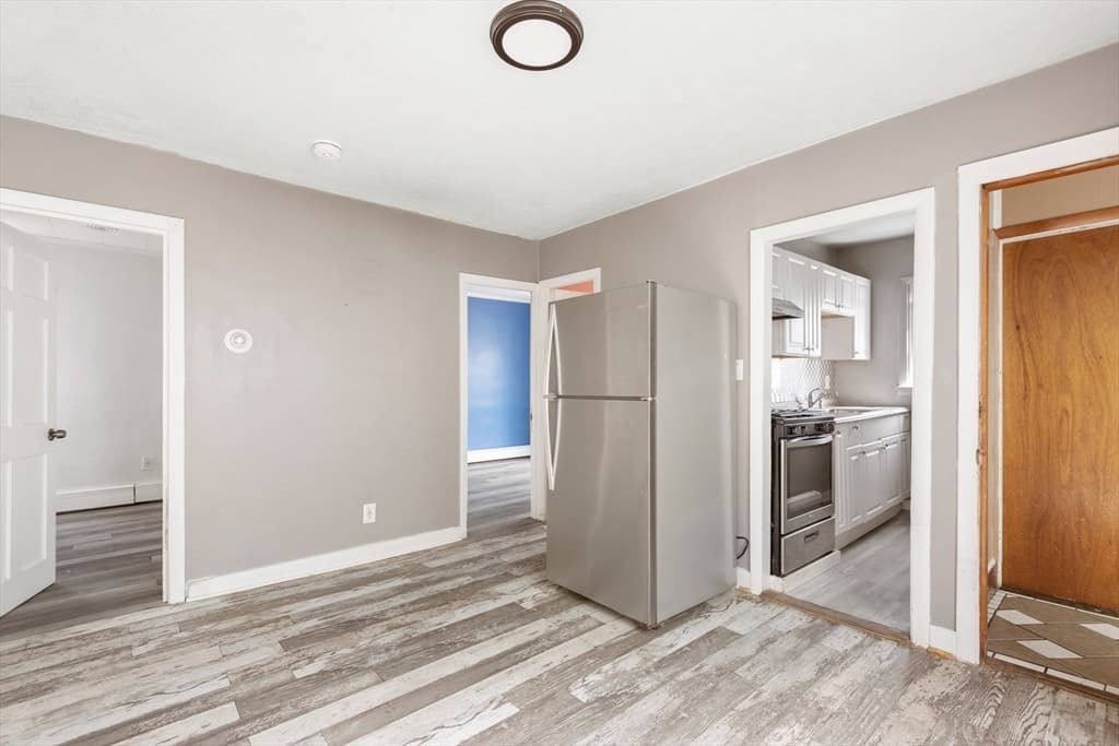24 Belleville Rd, New Bedford MA 02745 photo 7