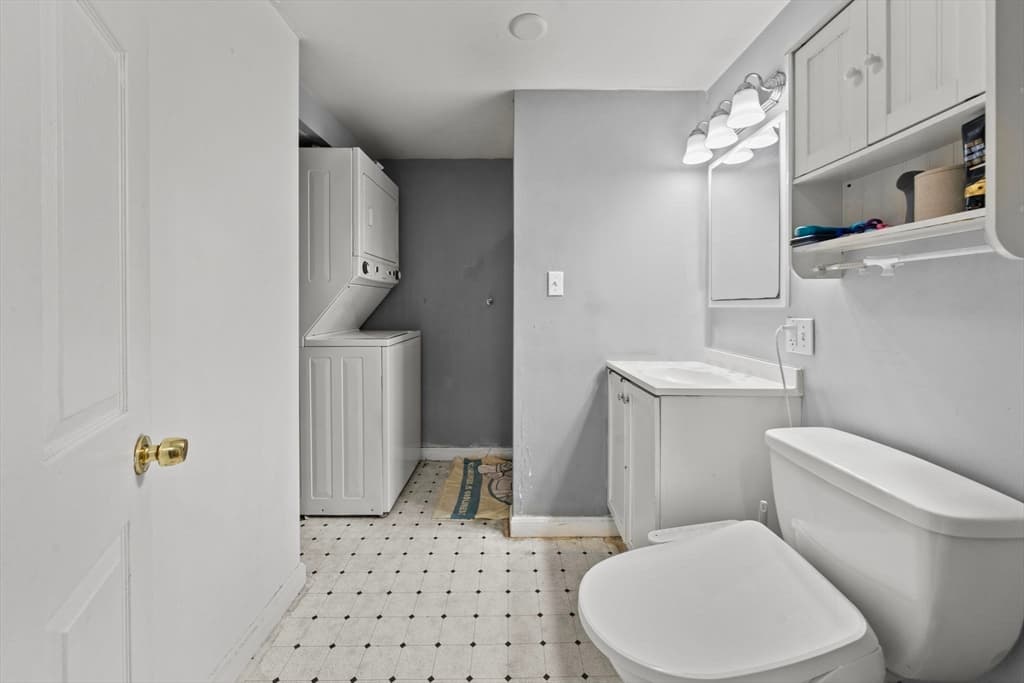 254-256 E Eagle St, Boston MA 02128 photo 27