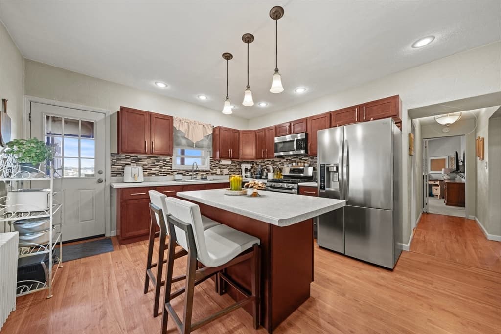 254-256 E Eagle St, Boston MA 02128 photo 3