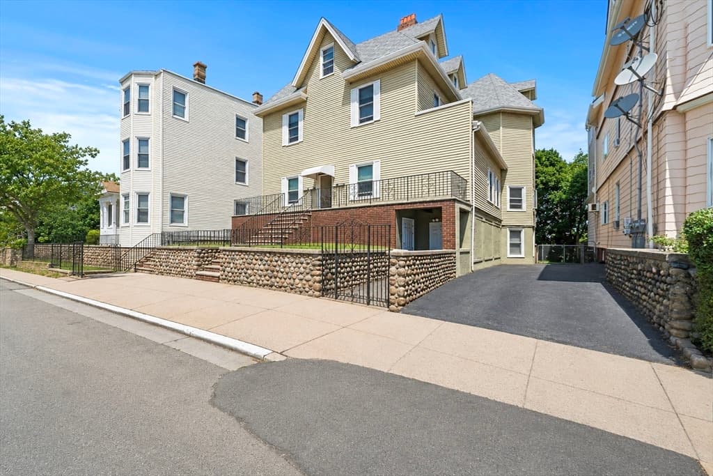 254-256 E Eagle St, Boston MA 02128 photo 39