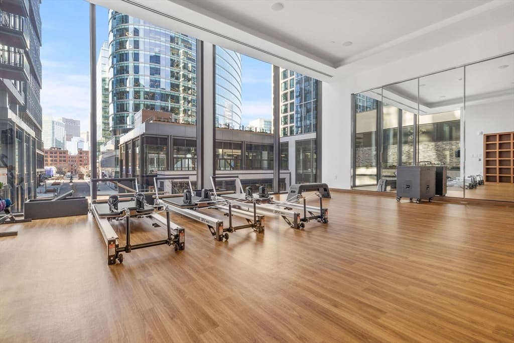 135 Seaport Blvd # 2007, Boston MA 02210 photo 32