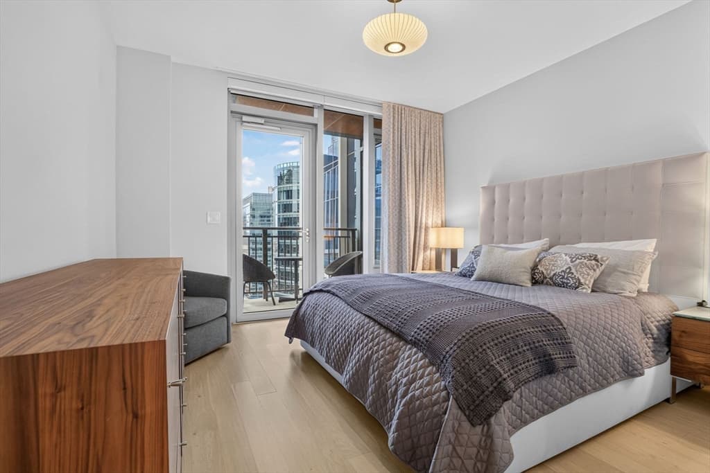 135 Seaport Blvd # 2007, Boston MA 02210 photo 15