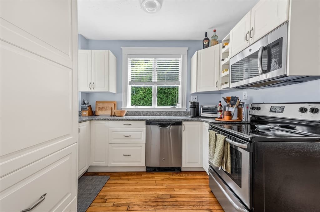 85 Lincoln Rd, Walpole MA 02081 photo 17