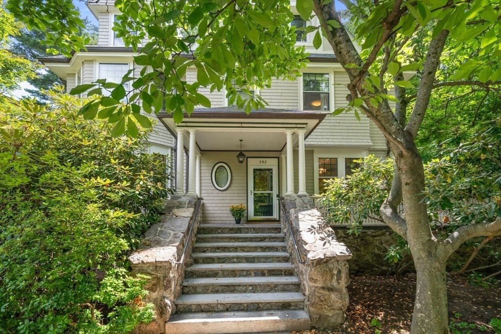292 Clinton Rd, Brookline MA 02445