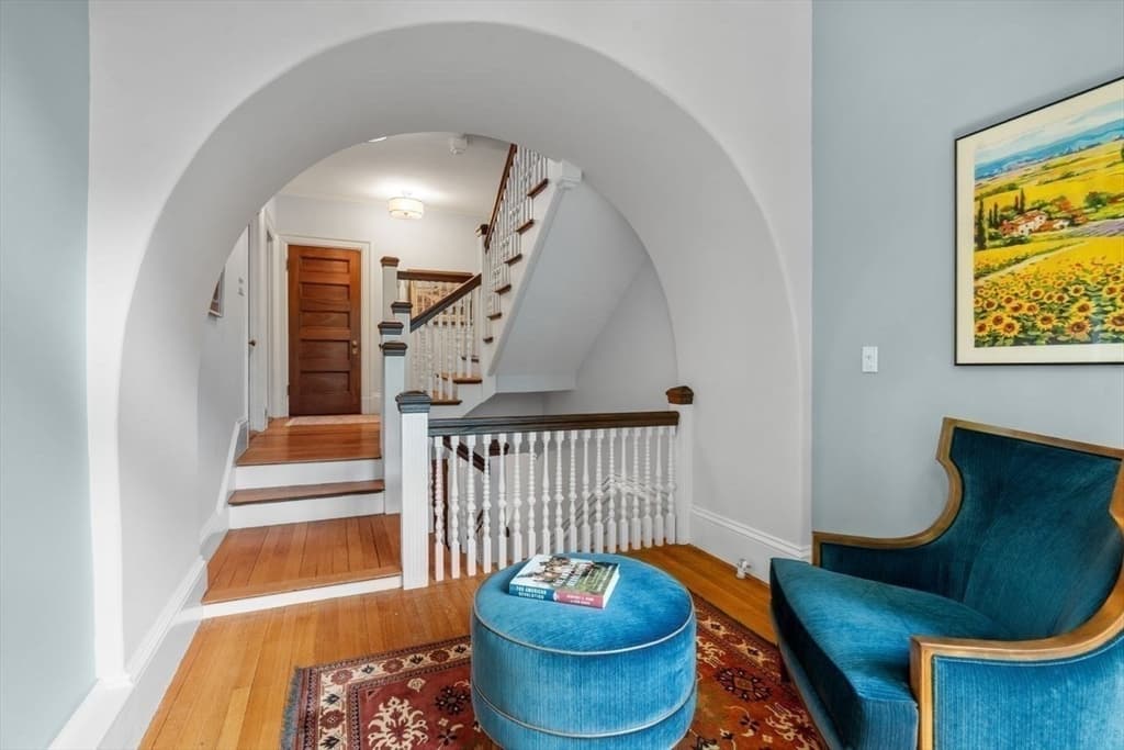 292 Clinton Rd, Brookline MA 02445 photo 15