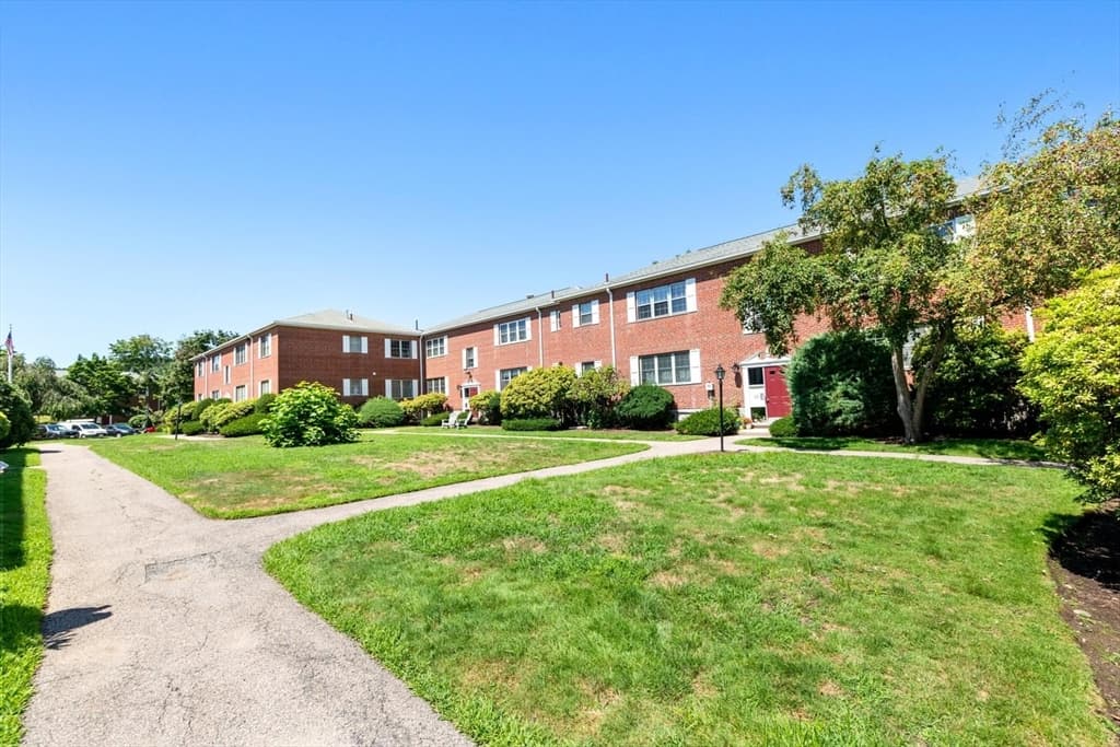 173 Lake Shore Rd # 3, Boston MA 02135 photo 5
