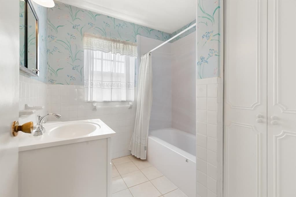 173 Lake Shore Rd # 3, Boston MA 02135 photo 30