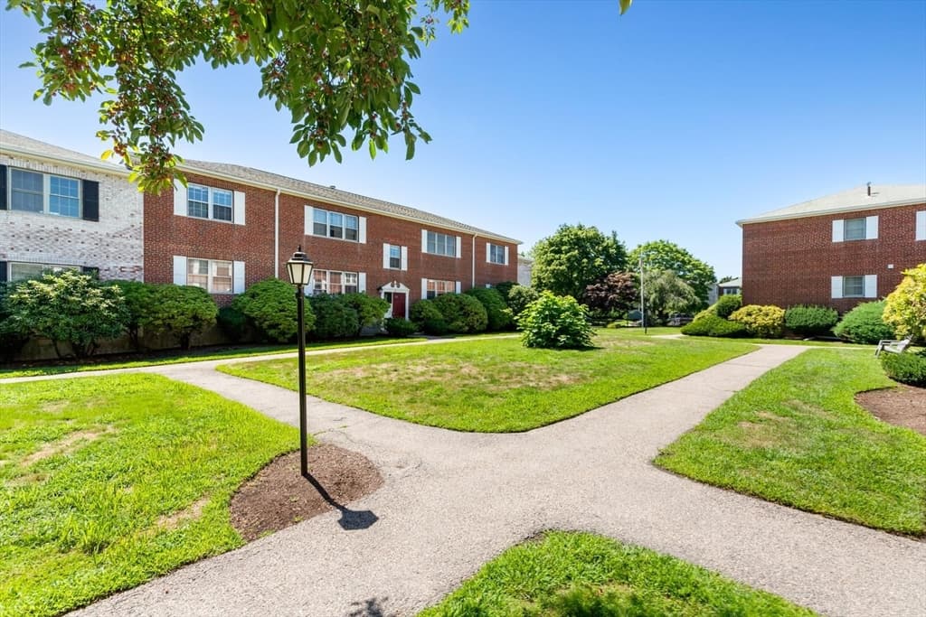 173 Lake Shore Rd # 3, Boston MA 02135 photo 35