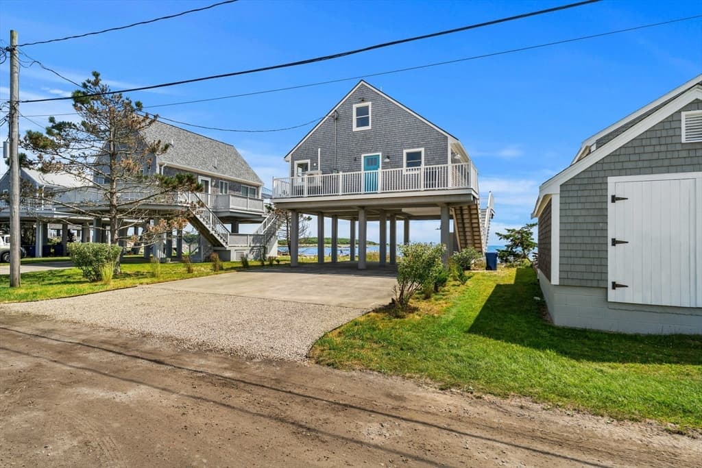 4 Union Ave, Mattapoisett MA 02739 photo 3
