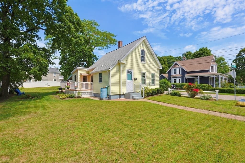 98 Pleasant St, Franklin MA 02038 photo 23