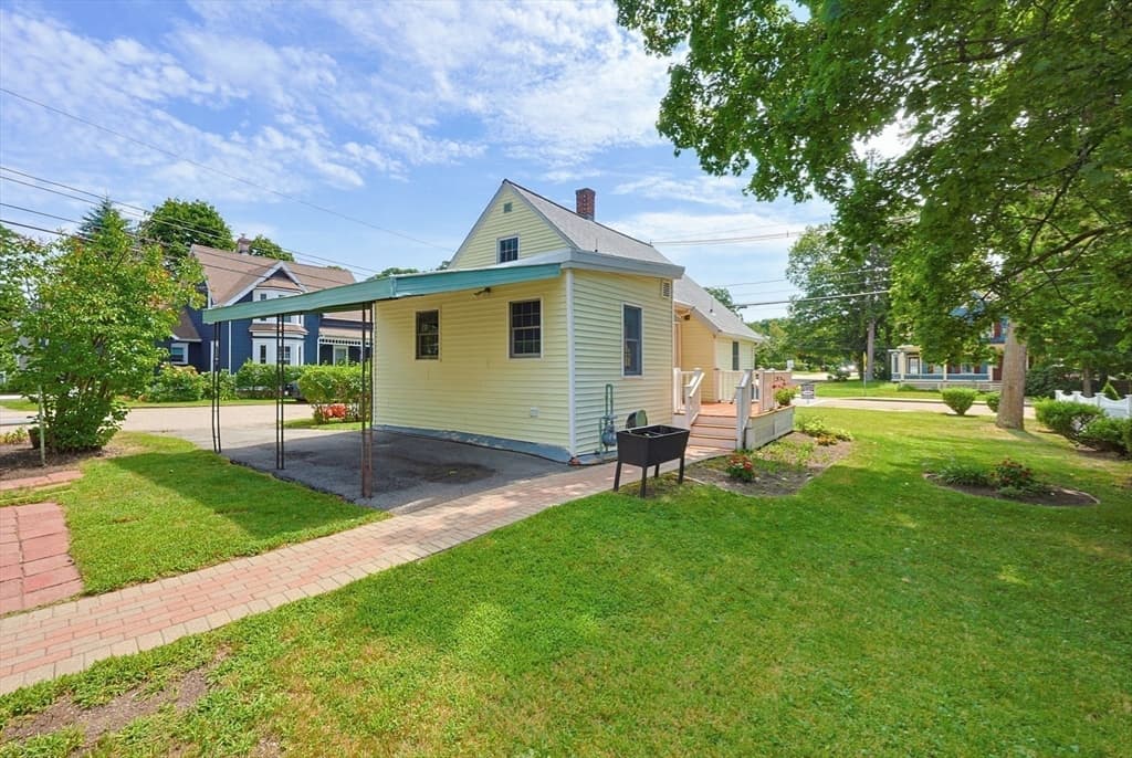98 Pleasant St, Franklin MA 02038 photo 27