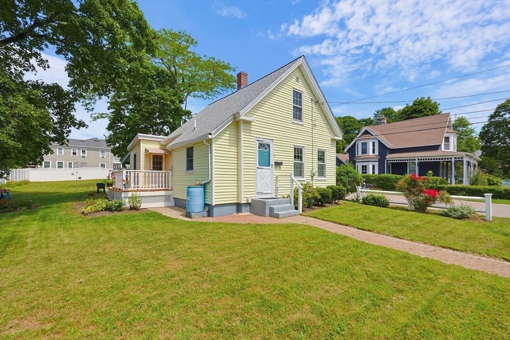 98 Pleasant St, Franklin MA 02038 photo 30